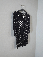 Charger l'image dans la galerie, Robe a poids noire taille s
