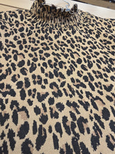Charger l'image dans la galerie, Blouse leopard taille s
