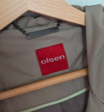 Charger l'image dans la galerie, Veste imperméable brune taille L
