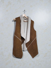 Charger l'image dans la galerie, Veste sans manches taille L
