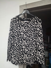 Charger l'image dans la galerie, Blouse noir et blanche taille m
