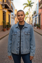 Charger l&#39;image dans la galerie, Veste en jeans levi&#39;s taille s
