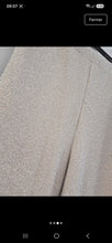 Charger l'image dans la galerie, Pantalon dore taille m
