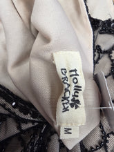 Charger l'image dans la galerie, Robe de fete beige et noire taille m
