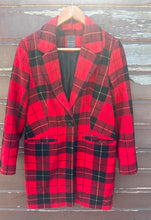Charger l'image dans la galerie, Veste primark a carreauw rouge taille s
