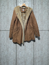Charger l'image dans la galerie, Manteau chaud brun taille xl
