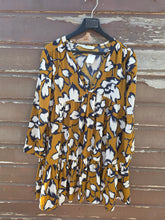 Charger l'image dans la galerie, Robe moutarde taille L
