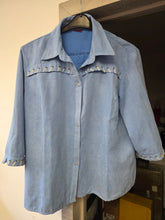 Charger l'image dans la galerie, Veste chemise bleue taille m
