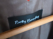 Charger l'image dans la galerie, Blazer gris betty barclay taille xl
