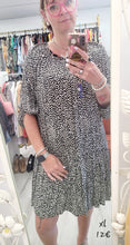 Charger l&#39;image dans la galerie, Robe noir et beige taille xl
