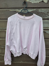 Charger l'image dans la galerie, Pull court rose taille L
