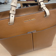 Charger l'image dans la galerie, Sac brun michael kors
