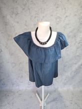 Charger l'image dans la galerie, Blouse bleue épaule denudee taille m
