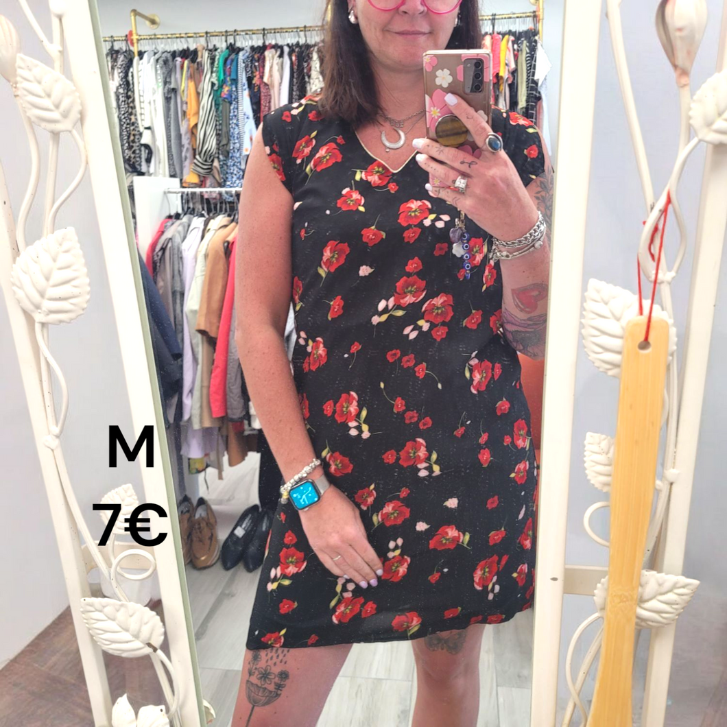 Robe noir et rouge taille m