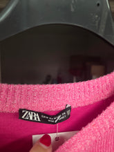 Charger l'image dans la galerie, Pull rose taille m
