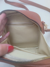 Charger l&#39;image dans la galerie, Sac brun bandouliere
