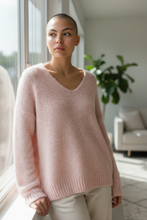 Charger l'image dans la galerie, Pull rose teddy Smith taille m
