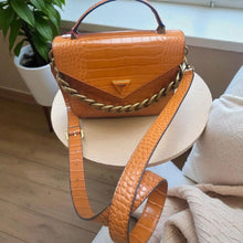 Charger l&#39;image dans la galerie, Sac guess bandouliere
