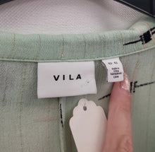 Charger l&#39;image dans la galerie, Robe vila verte taille xl

