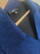 Charger l&#39;image dans la galerie, Blouse bleue à paillette jbc taille 44
