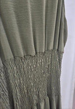 Charger l'image dans la galerie, Robe kaki taille l
