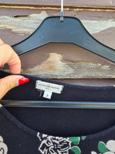 Charger l'image dans la galerie, Pull bleu a fleur taille xl
