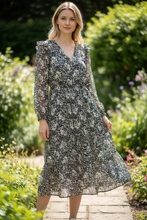 Charger l'image dans la galerie, Robe noire et beige taille l
