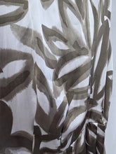 Charger l'image dans la galerie, Robe fleurie kiaki taille s
