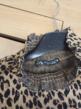 Charger l'image dans la galerie, Blouse leopard taille s
