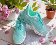 Charger l&#39;image dans la galerie, Basket turquoise pointure 42
