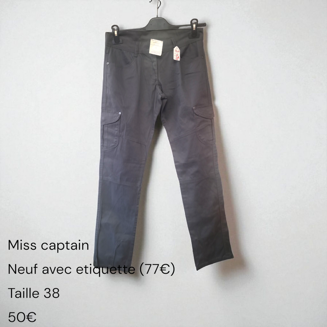 Pantalon miss captain taille m