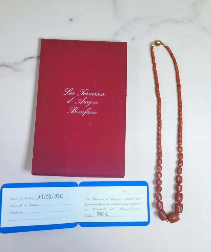 Collier en corail rouge et or