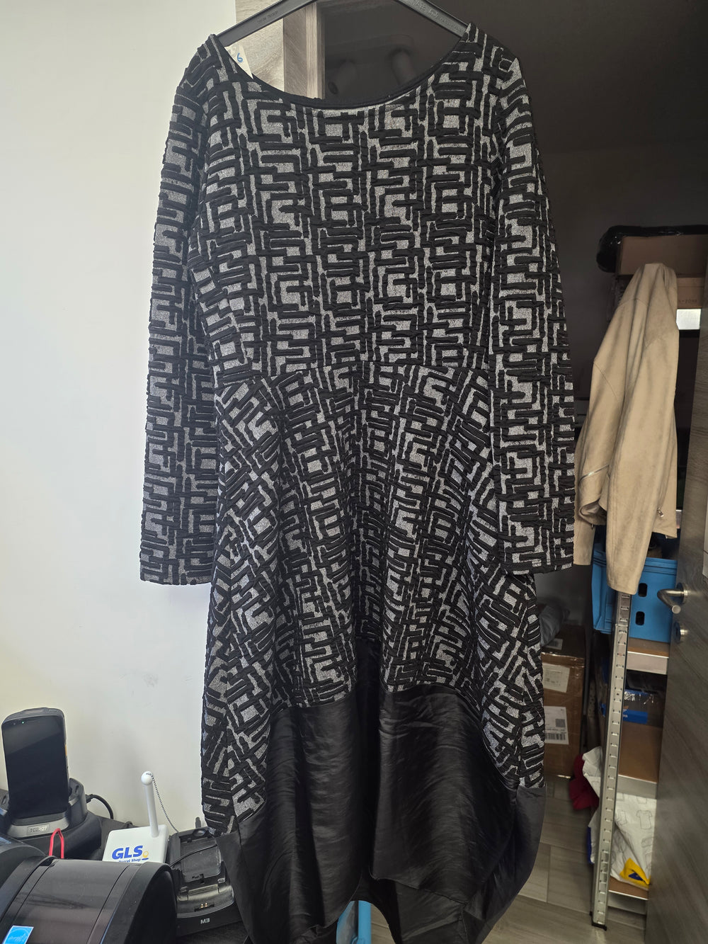 Robe noire taille L