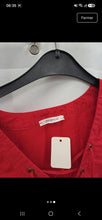 Charger l'image dans la galerie, Blouse rouge taille 44
