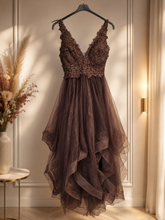 Charger l'image dans la galerie, Robe en tulle brune taille
