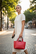 Charger l&#39;image dans la galerie, Sac armani rouge
