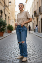 Charger l&#39;image dans la galerie, Jeans à trou et à strass taille L
